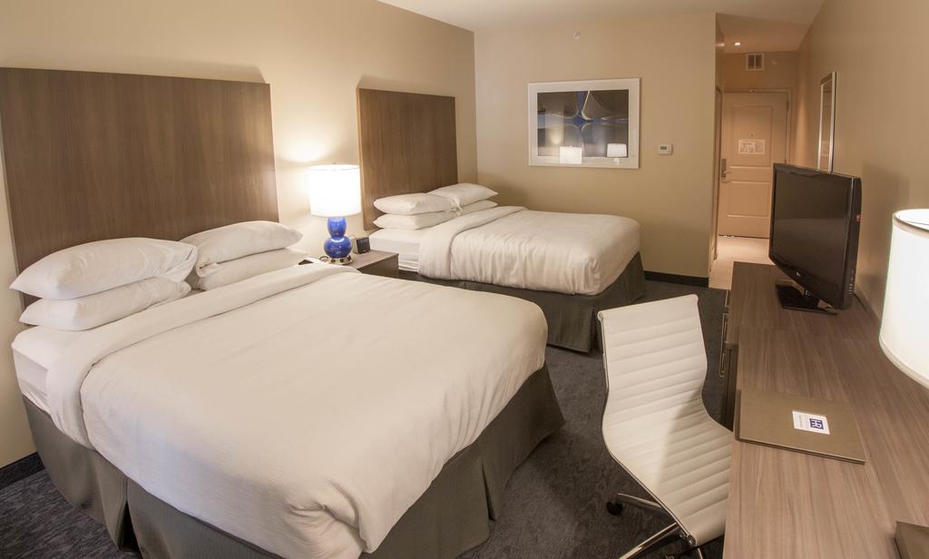 Hotel Renovo Des Moines Urbandale,Tapestry Collection Hilton Екстер'єр фото